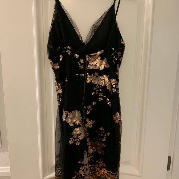 Mini dress - Picture 4 of 4